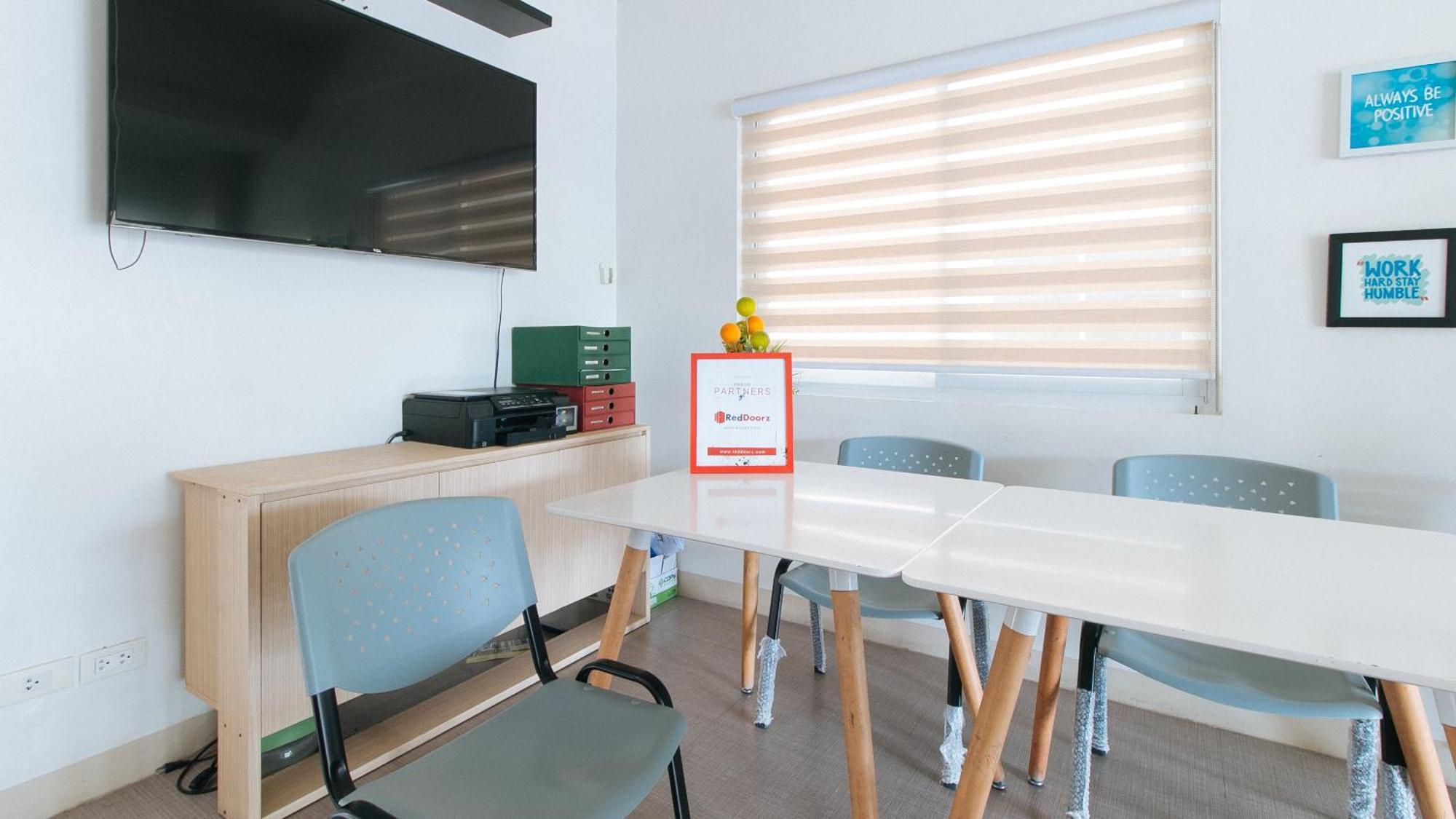 Reddoorz Plus At Alpina Heights Paranaque Paranaque City Екстериор снимка